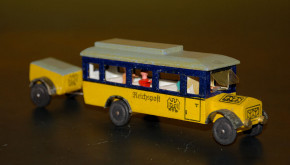 Erzgebirge miniature * Empire post bus with trailer * thirties