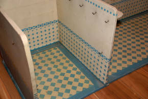 doll kitchen with store cupboard * blue-white tiles * at 1900