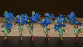 antique miniature doll house flowers * blue * Sebnitz at 1920