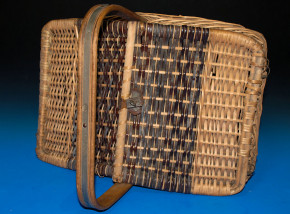 antique twisted shopping basket * at 1900