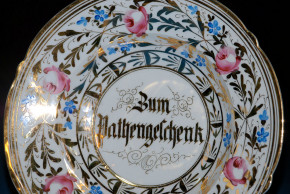 antique wall plate * to the godfather present rose motive at 189