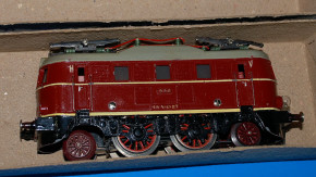 Fleischmann lane 0 * E19/E955 * red E-engine in box * 1950