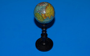 antique children globe * at 1920