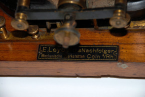 antiker großer E-Motor * offen * E. Leybolds Cöln um 1900
