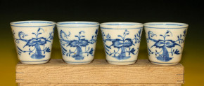 antique children or dolls coffee set * onion pattern * at 1900