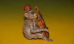 Georg Heyde tin figure * monkey with diddling hat & violin * 189