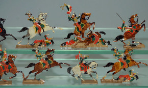 20 antique tin figures heavy cavalry in the battle in front of 1