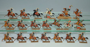 20 antique tin figures heavy cavalry in the battle in front of 1