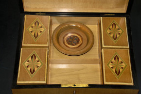 antike Kartenspiel Box mit Intarsien Spielsteinen um 1880-1890