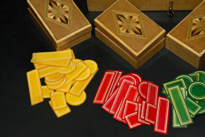 antike Kartenspiel Box mit Intarsien Spielsteinen um 1880-1890