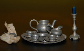 antikes Puppenstuben Zinn Tischzubehör * 13 Teile * um 1890
