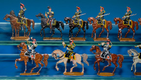 18 antike Zinnfiguren * schwarze Ulane zu Pferd * vor 1900