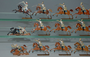 16 antike Zinnfiguren Dragoner Kavallerie kämpfend * vor 1900