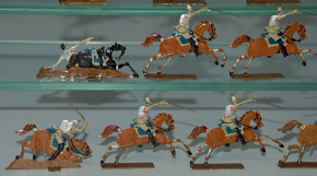 16 antike Zinnfiguren Dragoner Kavallerie kämpfend * vor 1900