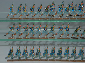 58 antike Zinnfiguren * Franz. Infanterie angreifend * vor 1900