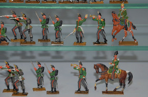 43 antike Zinnfiguren * Jäger Infanterie im Kampf * vor 1900