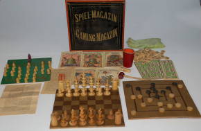 antique game magazine wood box with 8 games * at 1860-1880