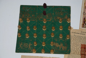 antique game magazine wood box with 8 games * at 1860-1880