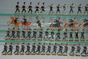 66 antike Zinnfiguren * Kavallerie & Infanterie * um 1880-1890