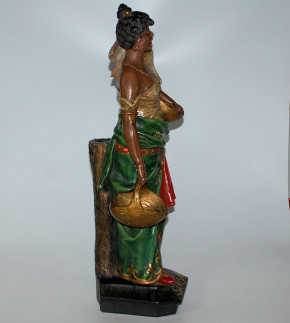 antique attracts shopwindows figure * samoan beauty * at 1900